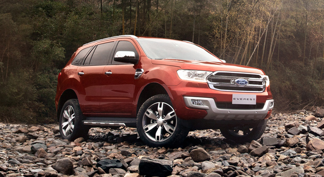 Ford Everest tăng thêm khả năng cạnh tranh với đối thủ trực tiếp là Toyota Fortuner..