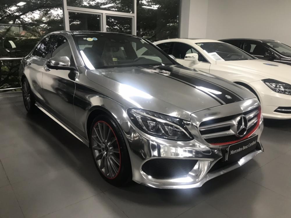 Có nên mua xe Mercedes C300 AMG 2018 giá 1 tỷ đồng