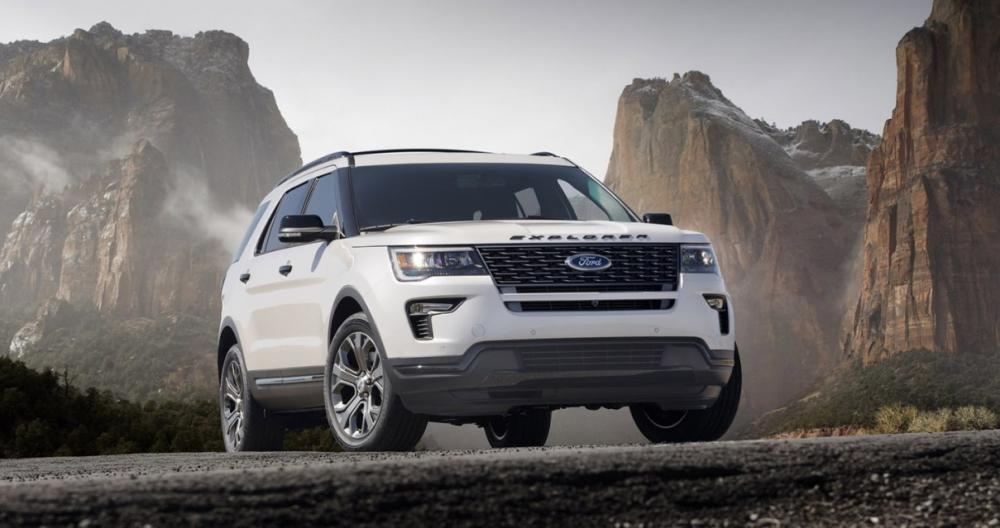 Đầu xe Ford Explorer 2018 2