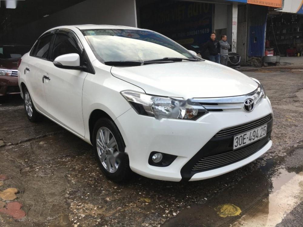 Cần bán lại xe Toyota Vios 1.5E 2017, màu trắng số sàn, 495 triệu