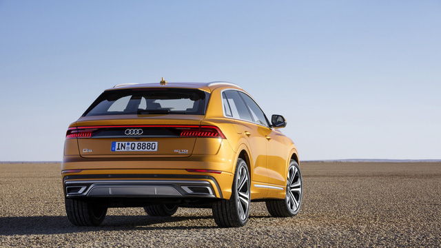 Đuôi xe Audi Q8 3