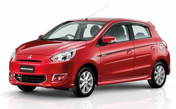 Mitsubishi Mirage MT hiện đại từng chi tiết 