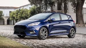 Ford Fiesta 2018: Đảm đang nhiều vị trí