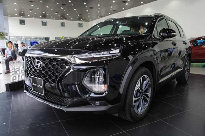 Hyundai Santa Fe 2019 không bị cắt bỏ trang bị trên phiên bản bán ra thị trường 1