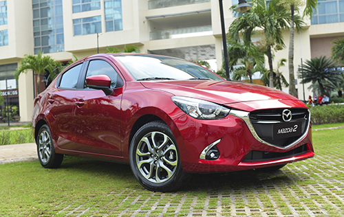 Mazda 2 nhập khẩu 2