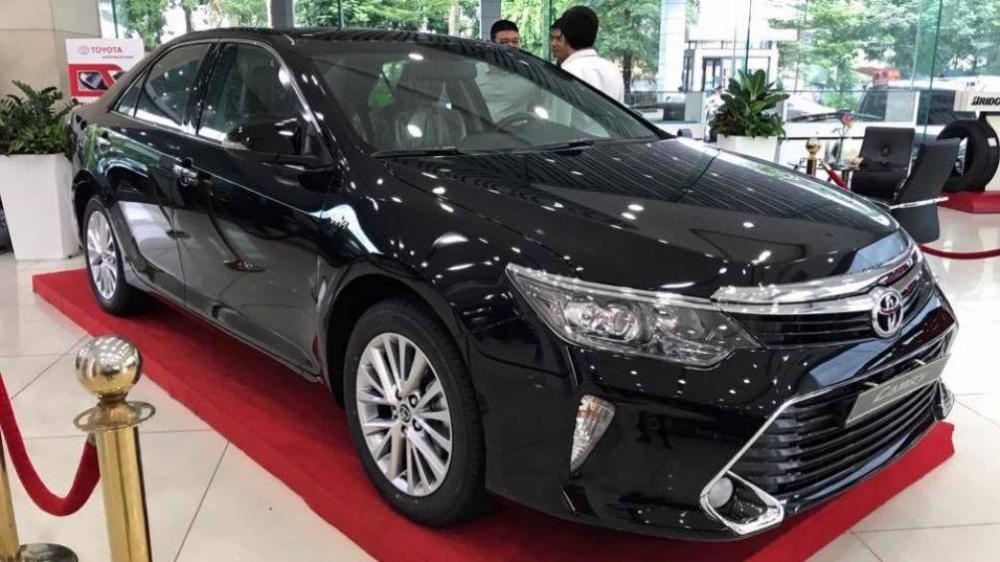 Toyota Camry giảm giá, dọn đường cho mẫu ô tô mới nhập từ Thái Lan 1