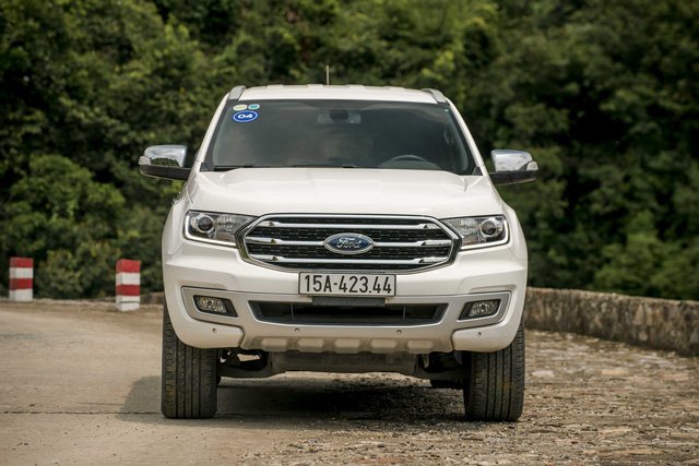 Thông tin Ford Everest giảm giá mạnh tại đại lý có chính xác? 1