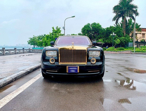 Rolls-Royce Phantom mạ vàng được rao bán tại Hà Nội với mức giá 15,5 tỷ đồng 1a