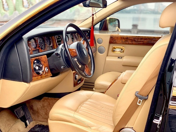 Rolls-Royce Phantom mạ vàng được rao bán tại Hà Nội với mức giá 15,5 tỷ đồng 3a