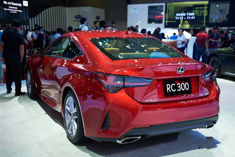 Khám phá chi tiết Lexus RC 300 2020 tại Việt Nam, giá hơn 3 tỷ đồng 3a