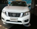 Nissan Navara NP300 2016 - Bán Nissan Navara NP300 E một cầu, số sàn, model 2017, màu trắng, nhập khẩu