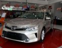 Toyota Camry 2.0E 2016 - Bán Toyota Camry 2.0E giao ngay, giảm giá 32 triệu, hỗ trợ vay 85% giá trị xe
