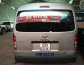 Toyota Hiace 2010 - Cần bán Toyota Hiace đời 2010, màu bạc số sàn giá cạnh tranh