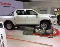 Toyota Hilux 2017 - Cần bán Toyota Hilux năm 2017, màu trắng, nhập khẩu