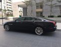 Jaguar XJ 2011 - Cần bán xe Jaguar XJ đời 2011, màu đen, xe nhập

