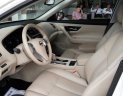 Nissan Teana 2.5SL 2017 - Bán Nissan Teana 2.5 SL trắng, xe nhập Mỹ, giảm giá 200tr, xe giao ngay