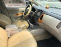 Toyota Innova 2.0G 2010 - Vợ chồng chị Thu cần bán gấp Innova G 2010, màu cát vàng