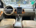 Toyota Innova 2.0G 2010 - Vợ chồng chị Thu cần bán gấp Innova G 2010, màu cát vàng