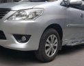 Toyota Innova   V   2014 - Bán xe Toyota Innova V năm 2014, màu bạc như mới