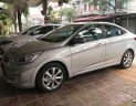 Hyundai Avante Blue  2017 - Cần bán Hyundai Avante Blue sản xuất năm 2017, màu bạc xe gia đình