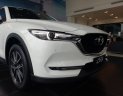 Mazda CX 5 2.5 FWD 2018 - Bán CX-5 2.5 1 cầu màu trắng, có xe giao ngay trong 3 ngày, hỗ trợ vay ngân hàng 90%. Lh 0938 907 088 Toàn Mazda