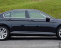 Volkswagen Passat 2018 - Bán xe Volkswagen Passat năm 2018, màu đen, xe nhập