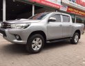 Toyota Hilux E  2015 - Bán ô tô Toyota Hilux E đời 2015, màu bạc, nhập khẩu nguyên chiếc, 605 triệu