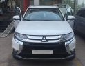 Mitsubishi Stavic 2.0 CVT Premium 2018 - Bán xe Mitsubishi Outlander 2.0 Premium, tặng bộ body kits (6 món), bảo hiểm, Fim LLumar, trải sàn simili