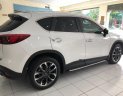 Mazda CX 5 2.0 AT 2017 - Cần bán gấp Mazda CX 5 2.0 AT sản xuất 2017, màu trắng chính chủ, 808 triệu