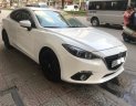 Mazda 323 2016 - Cần bán xe Mazda 323 năm sản xuất 2016, màu trắng