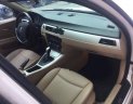 BMW 3 Series 320i 2009 - Chính chủ bán BMW 3 Series 320i đời 2009, màu trắng, xe nhập