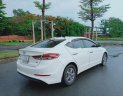 Hyundai Elantra 2017 - Cần bán xe Hyundai Elantra đời 2017, màu trắng