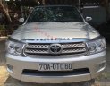 Toyota Fortuner 2011 - Bán xe Toyota Fortuner năm sản xuất 2011, màu bạc