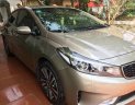 Kia Cerato 1.6 MT 2018 - Cần bán gấp Kia Cerato 1.6 đời 2018 số sàn giá cạnh tranh