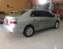 Toyota Vios 2010 - Cần bán xe Toyota Vios sản xuất năm 2010, màu bạc số sàn, giá chỉ 355 triệu