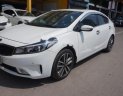 Kia Cerato AT 2017 - Bán ô tô Kia Cerato 2017, màu trắng, giá chỉ 608 triệu