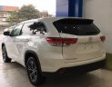 Toyota Highlander 2017 - Bán ô tô Toyota Highlander đời 2017, màu trắng, nhập khẩu nguyên chiếc