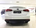 Kia Cerato 1.6 MT Base 2018 - Cần bán Kia Cerato 1.6 MT Base sản xuất năm 2018, màu trắng, 499tr