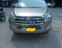 Toyota Innova E 2016 - Cần bán lại xe Toyota Innova E đời 2016, màu bạc chính chủ giá cạnh tranh