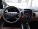 Toyota Innova G 2009 - Cần bán Toyota Innova 2.0 sản xuất 2009, màu bạc chính chủ, 400tr