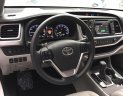 Toyota Highlander 2017 - Cần bán xe Toyota Highlander sản xuất 2017, màu xanh lam, nhập khẩu
