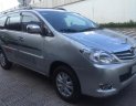 Toyota Innova G 2010 - Cần bán xe Toyota Innova G đời 2010, màu bạc chính chủ, 450 triệu