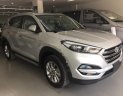 Hyundai Tucson 2018 - Cần bán xe Hyundai Tucson sản xuất năm 2018, màu bạc, 753tr