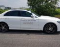 Mercedes-Benz E class E300 AMG 2017 - Bán xe Mercedes E300 AMG đời 2017, màu trắng số tự động