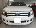 Ford Ranger XLS 2.2L 4x2 AT 2015 - Bán ô tô Ford Ranger XLS 2.2L 4x2 AT đời 2015, màu trắng, xe nhập số tự động, giá 565tr