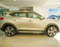 Hyundai Tucson 2018 - Bán xe Hyundai Tucson 1.6 Turbo 2018 giá chỉ 892 triệu. LH: 0903 175 312