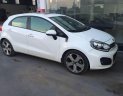 Kia Rio 2012 - Cần bán gấp Kia Rio sản xuất 2012, màu trắng chính chủ giá cạnh tranh