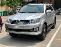 Toyota Fortuner  V 2016 - Bán Toyota Fortuner V sản xuất 2016, màu bạc  