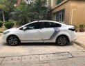 Kia Cerato  1.6AT 2017 - Chính chủ bán xe Kia Cerato 1.6AT đời 2017, màu trắng, 598 triệu