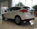 Ford Focus 5D Sport 1.5L Ecoboost Trend 2018 - Bán ô tô Ford Focus 5D Sport 1.5L Ecoboost Trend đời 2018, màu trắng, giá chỉ 595 triệu có đàm phán